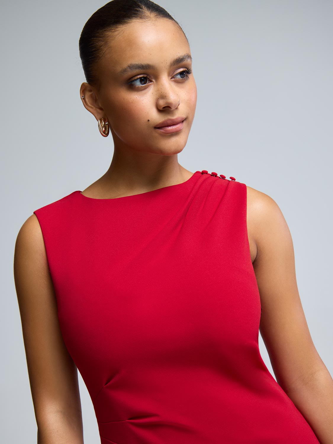 Sleeveless Mini Sheath Dress